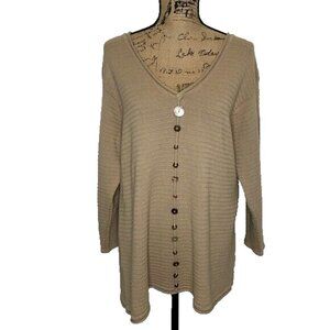 Kulu-B Women's Tunic Sweater Size M Tan V-Neck Mother Pearl Button Waffle Knit